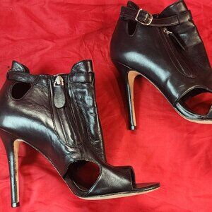 Steven 9m Peep toe cut out booties high heels with a side zipper